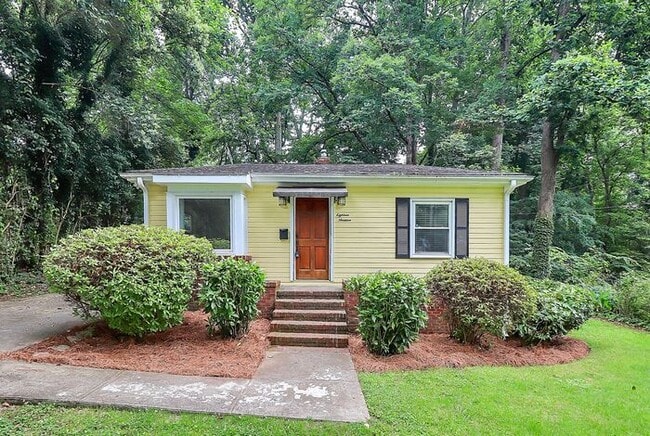 1819 Arnold Dr in Charlotte, NC - Foto de edificio - Building Photo