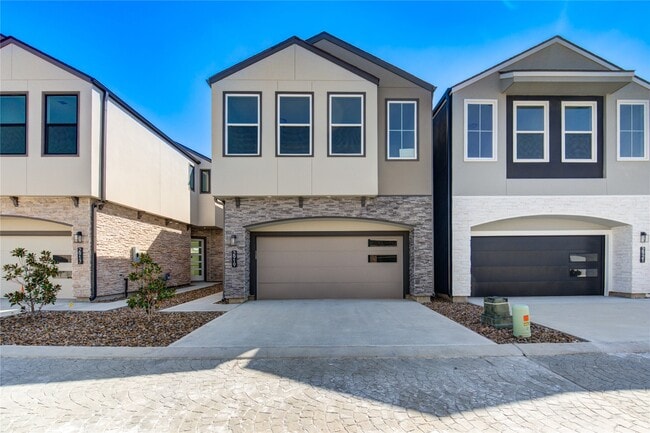 2919 El Fenice Ln in Houston, TX - Building Photo - Building Photo