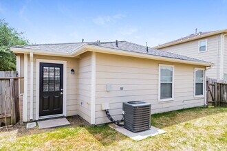 7719 Balsam Crossing Ln in Cypress, TX - Building Photo - Building Photo