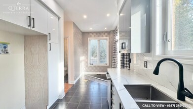 37 Horton St in Ajax, ON - Building Photo - Building Photo