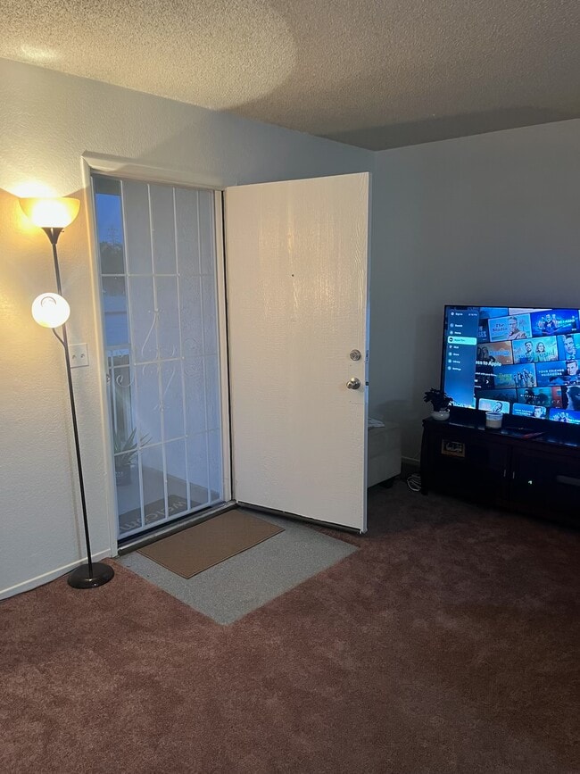 9126 Pico Vista Rd in Downey, CA - Building Photo - Building Photo