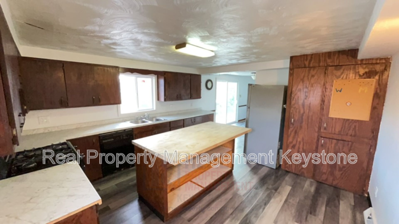 705 E 18th Ave in Homestead, PA - Building Photo