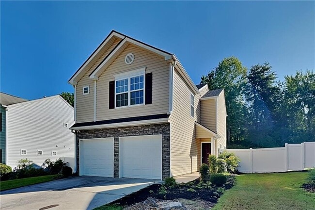 property at 112 Silver Fox Trail