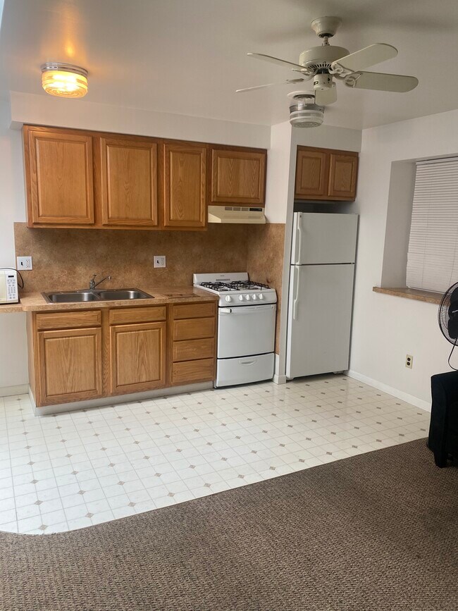 2758 Evaline St Rentals in Hamtramck, MI