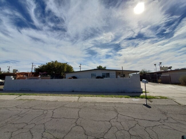 property at 341 W Calle Margarita