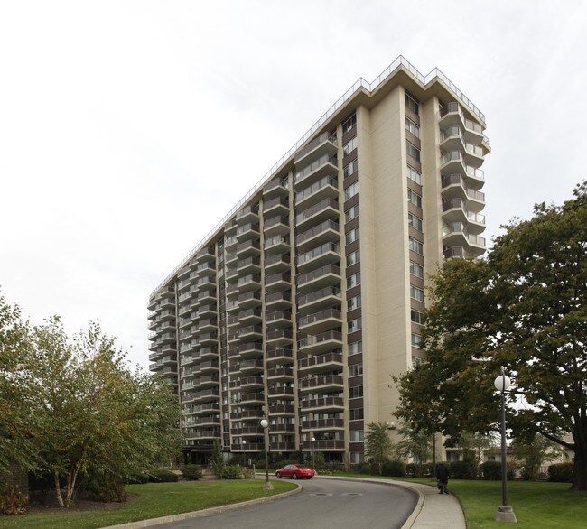 Rent Apartment Bayside
