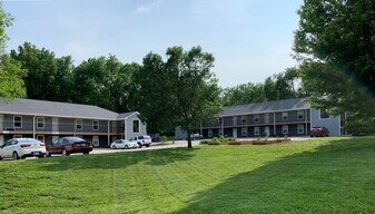 1121 E 13th St, Unit B6