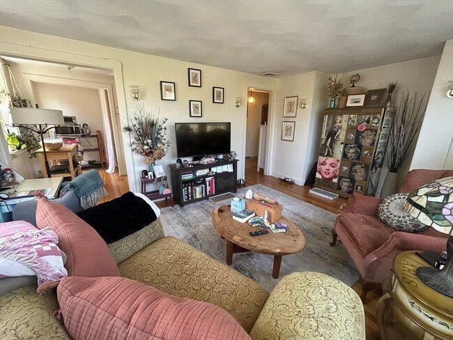 66 Lake Avenue in Melrose, MA - Building Photo - Building Photo