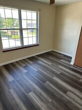 4327 Inlet Isle Dr in Florissant, MO - Building Photo - Building Photo