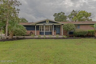 5020 Brighton Dr in Jacksonville, FL - Building Photo