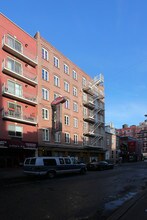 145-147 Mulberry St in New York, NY - Building Photo - Building Photo