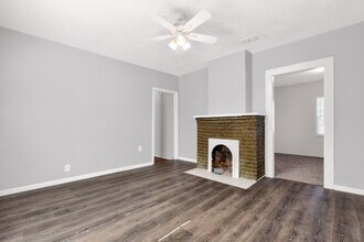 638 Gilcrease St in Van Alstyne, TX - Building Photo - Building Photo