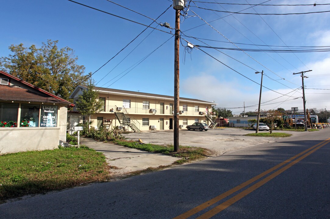 108 W Ball St in Plant City, FL - Foto de edificio