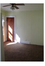 8333 Gridley Ave in Wauwatosa, WI - Building Photo - Building Photo