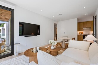 18 Oak Shore Dr in Corte Madera, CA - Building Photo - Building Photo