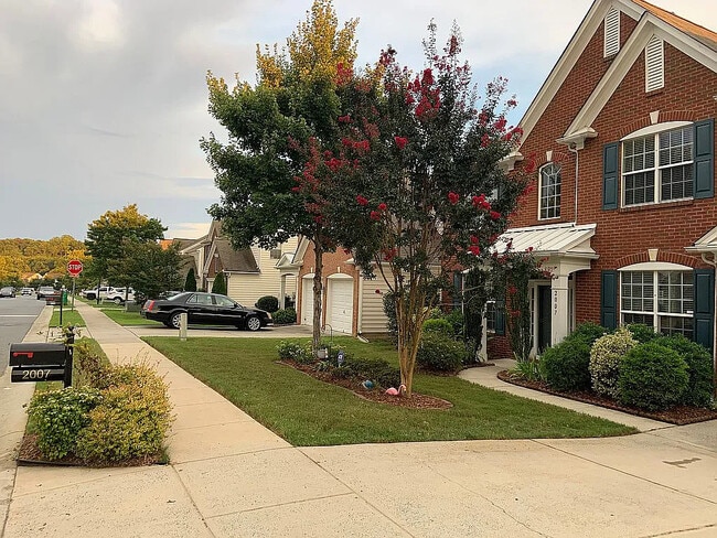 property at 2007 Arbor Vista Dr