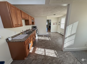 22-24-24 Green St in Saco, ME - Building Photo - Building Photo