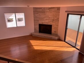 2289 190th St, Unit #6 in Redondo Beach, CA - Building Photo - Building Photo