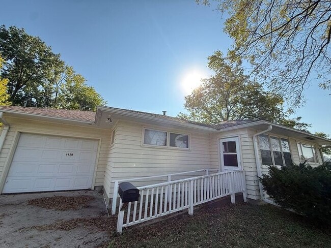property at 1428 Keokuk St