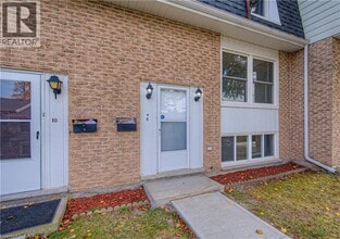 206 Green Valley Dr in Kitchener, ON - Building Photo - Building Photo