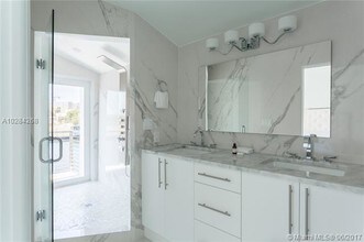 1044 NW North River Dr in Miami, FL - Building Photo - Building Photo