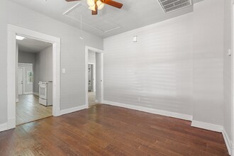 1610 Denver Ave in Fort Worth, TX - Building Photo - Building Photo