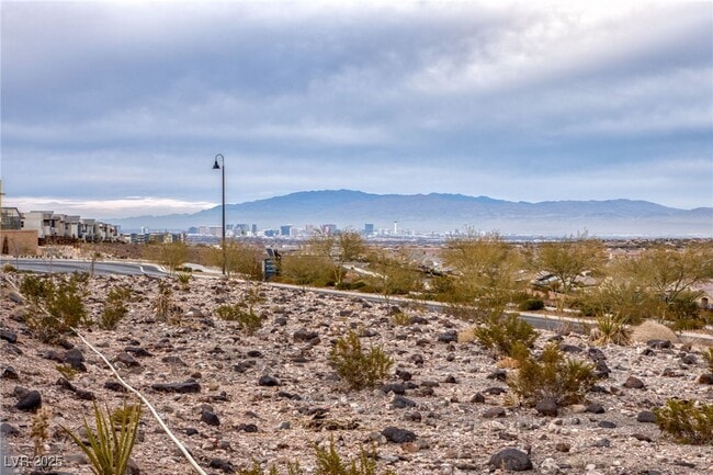 property at 2698 Frabiele St