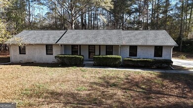 716 Ebenezer Rd in Fayetteville, GA - Building Photo - Building Photo