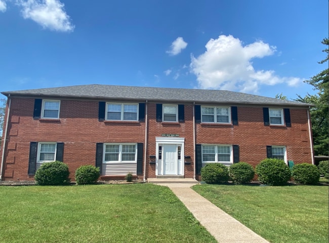 2905 Ravenswood Dr in Evansville, IN - Building Photo - Building Photo