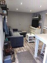 70 Chaucer Crescent in Barrie, ON - Building Photo - Building Photo