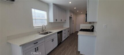 13315 S Avalon Blvd in Los Angeles, CA - Building Photo - Building Photo