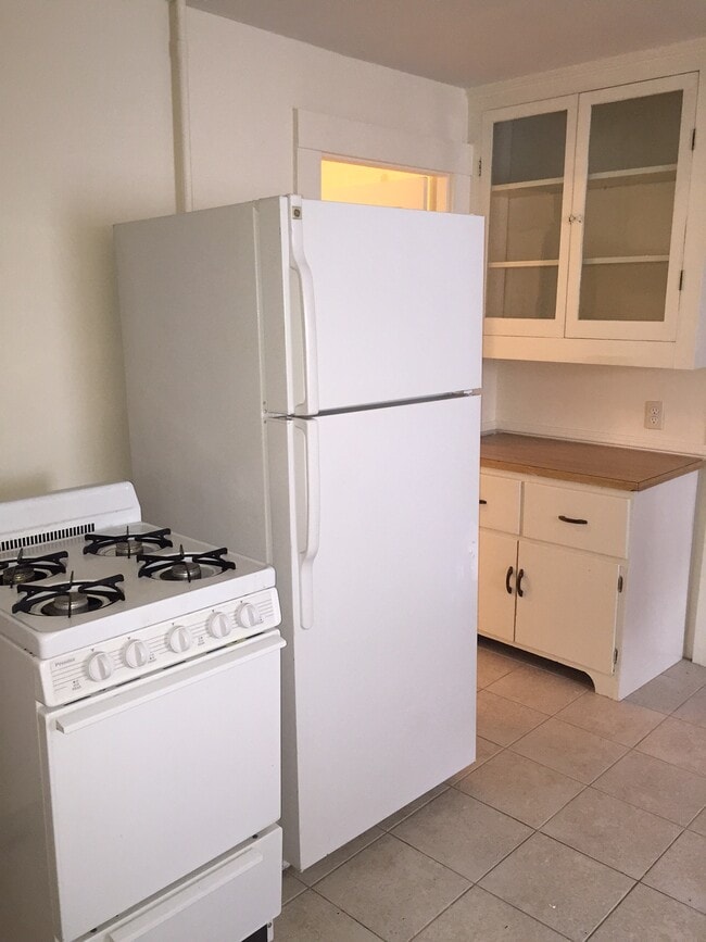 35 High St, Unit 1