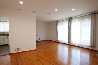 260 Catalina Ave in Pacifica, CA - Building Photo - Building Photo