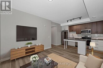 211 Armstrong St in Ottawa, ON - Building Photo - Building Photo