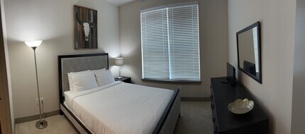 5720 Carnegie Blvd in Charlotte, NC - Building Photo - Building Photo