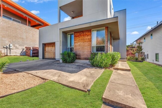property at 5325 Sendero Hills Pkwy