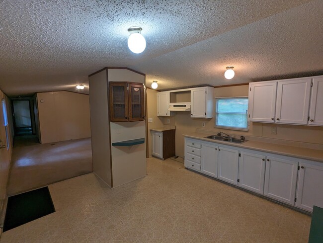 property at 60 Ransdell Ln