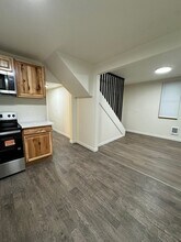 16025 SE Lake Holm Rd in Auburn, WA - Building Photo - Building Photo