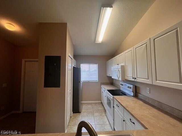 1111 Diplomat Pkwy E in Cape Coral, FL - Building Photo - Building Photo