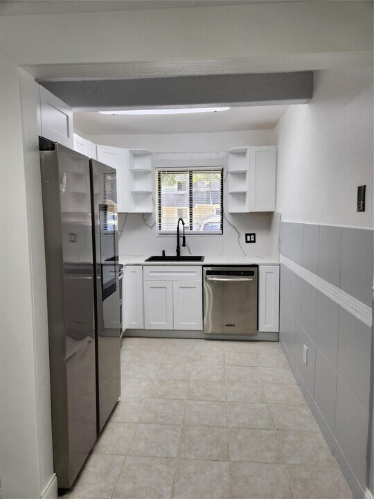 1005 S Flagler Ave in Pompano Beach, FL - Building Photo