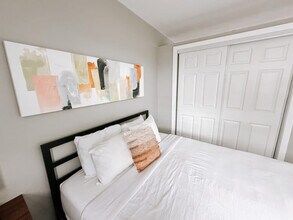 50 Davie Blvd, Unit SI ID1504015P in Fort Lauderdale, FL - Building Photo - Building Photo