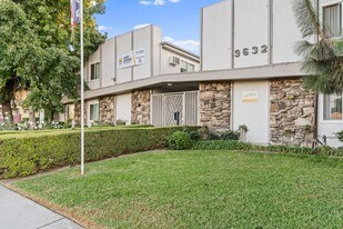 9632 Ball Road in Anaheim, CA - Building Photo