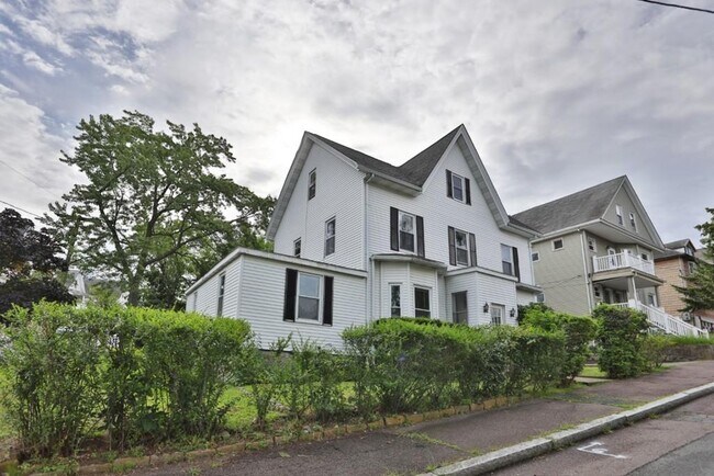 41 Baker St, Unit 41 in Malden, MA - Building Photo - Building Photo