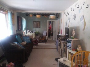 289 Applebee Rd, Unit 2 in Milton, NH - Foto de edificio - Building Photo