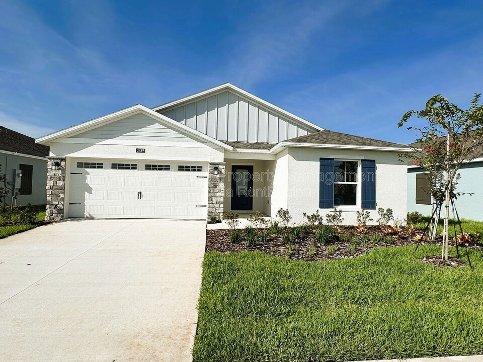 3489 Chinotto Dr in Lake Alfred, FL - Building Photo