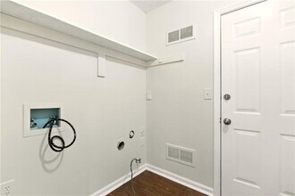200 Pine Bridge Trail in Alpharetta, GA - Building Photo - Building Photo