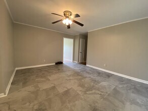 5421 Silver Pine Ct in Fayetteville, NC - Foto de edificio - Building Photo