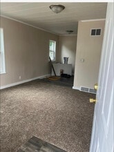 132 Milton St in South Bend, IN - Building Photo - Building Photo