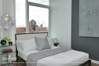 27-03 42nd Rd-Unit -19B in Queens, NY - Building Photo - Building Photo