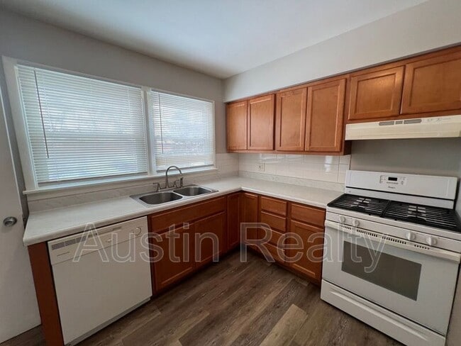 10117 Niblic Dr in Overland, MO - Building Photo - Building Photo